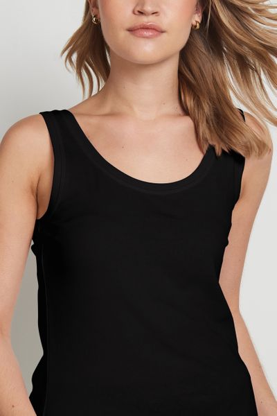 black vest top