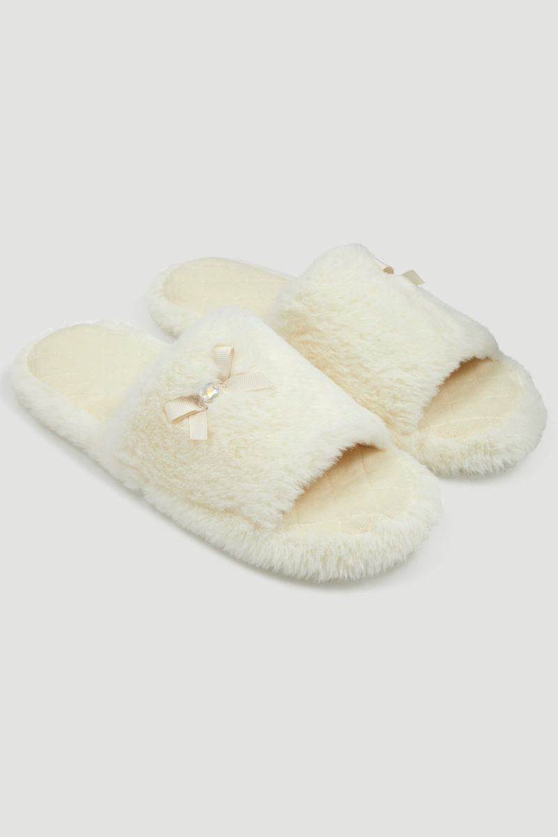 Cream Fur Slider