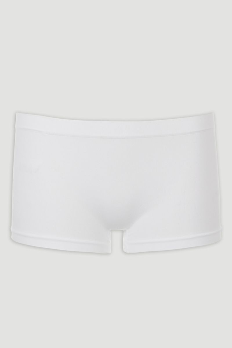 white seam free short