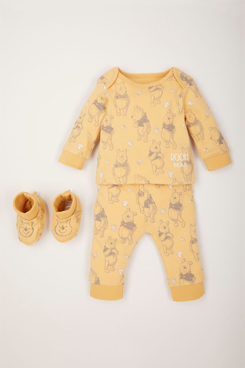 Disney Winnie the Pooh Pyjamas & Booties