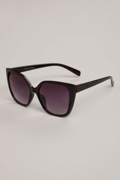 Black Oversized sunglasses