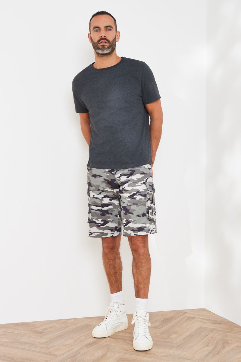 Camo Print Cargo shorts