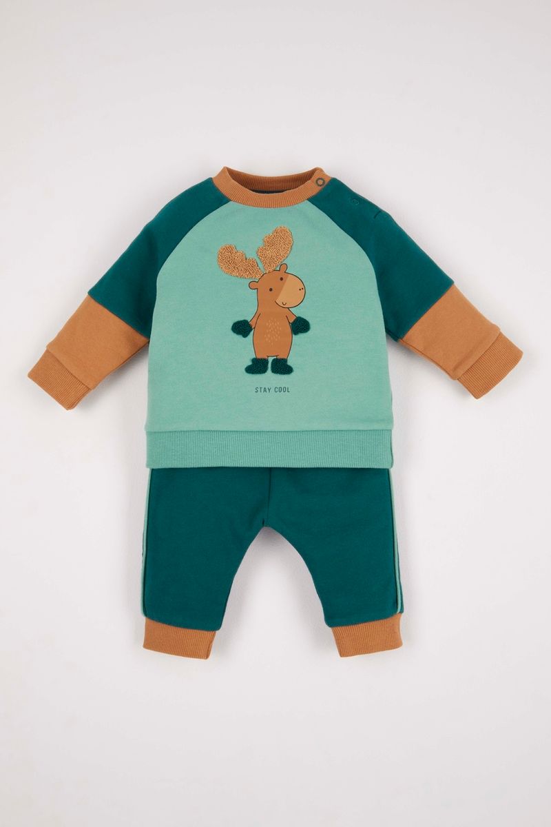 Moose Sweatshirt & Joggers Set